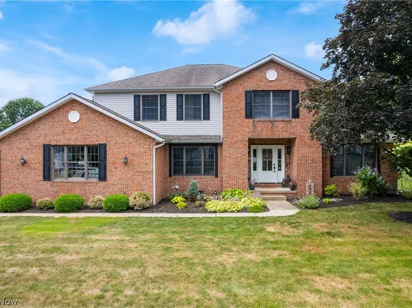 2298 Rohrer St NW, North Canton, OH 44720