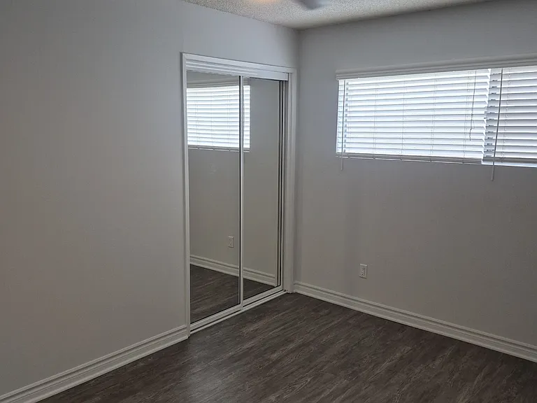 Crownwood Apartments — Photo 10