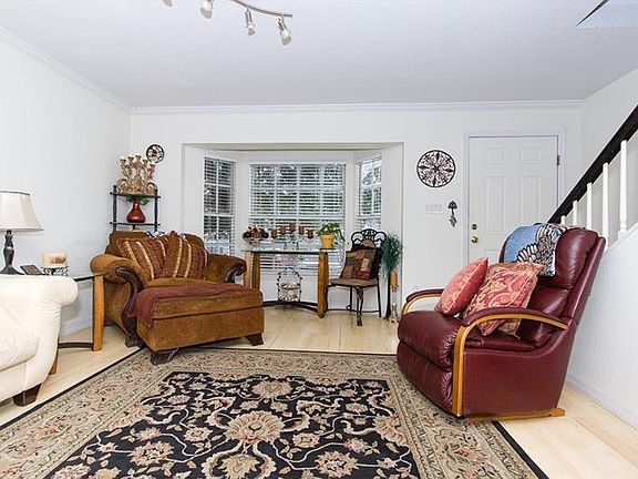 4th image of 13550 Embassy Park Ct #13550
