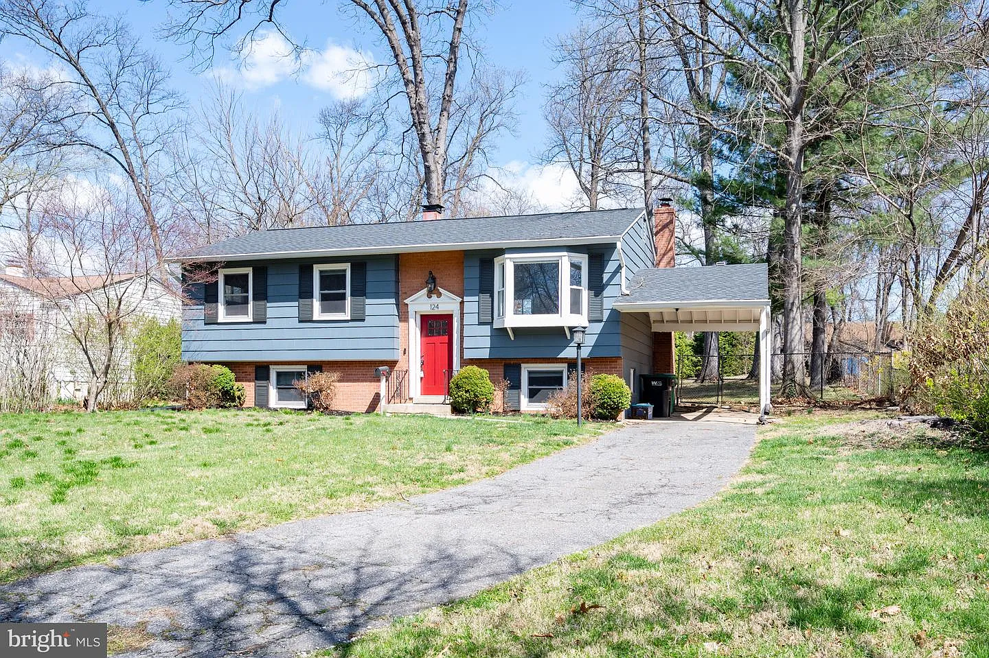 124 Woodland Rd photo 1