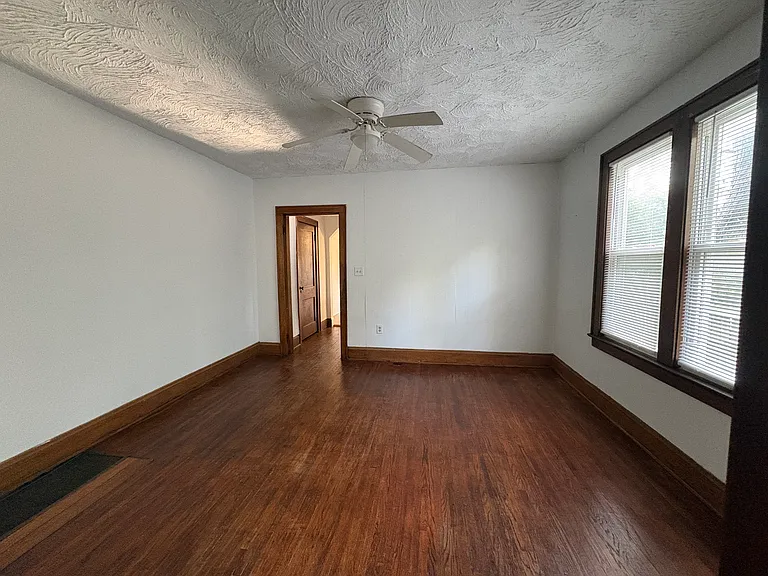 771 Ann St — Photo 3