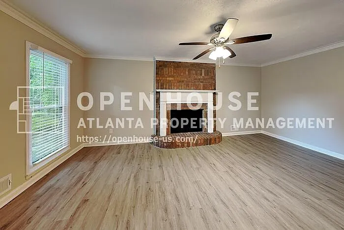 3 bed, 2.5 bath, 2194 sqft, $2,400 — Photo 3