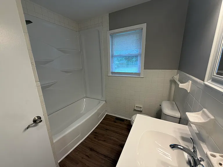 1618 Auburn Dr — Photo 12