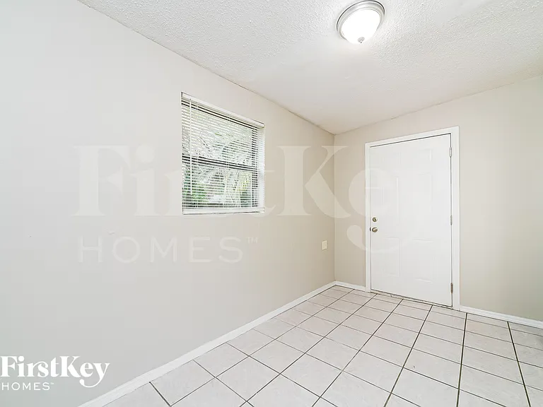 1836 Columbine Dr — Photo 16