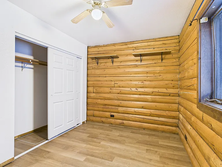 2587 Rachel Ct — Photo 10