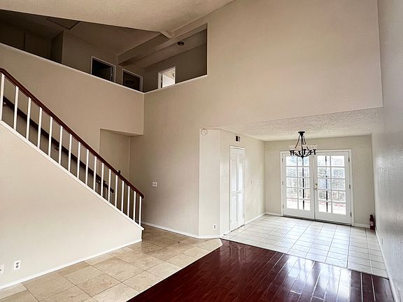 4th image of 3358 Cedarglen Ct