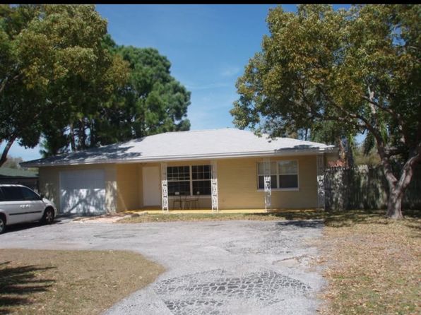 1560 Sunset Point Rd