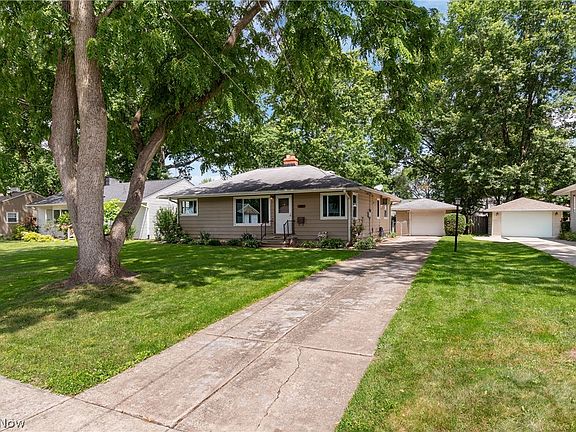 2nd image of 182 Wyleswood Dr