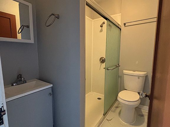 3rd image of 530 Emerson Ave #304