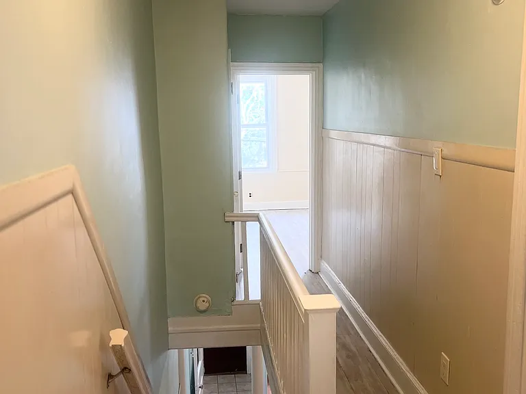 634 W Indiana Ave — Photo 7