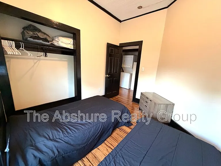 523 E Broad St #C — Photo 14