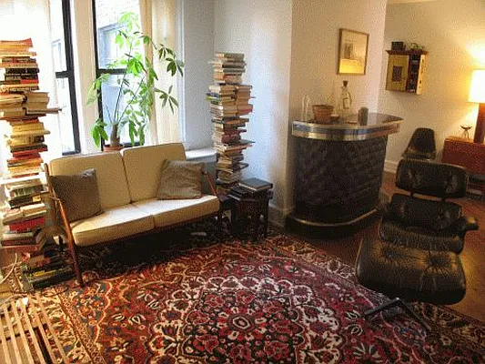Sold by Flat Iron Real Estate | media 2