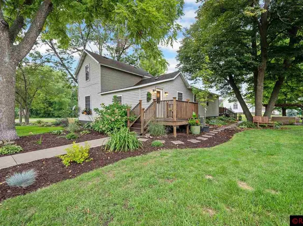 212 W Grant St, Ceylon, MN 56121