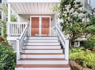 30 School St, Somerville, MA 02143