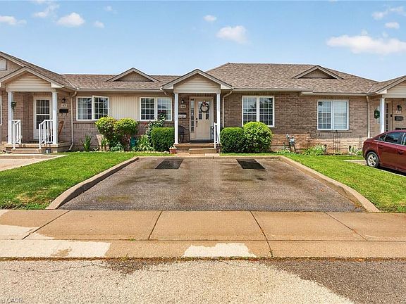 4th image of 24 Kenyon Cres #44