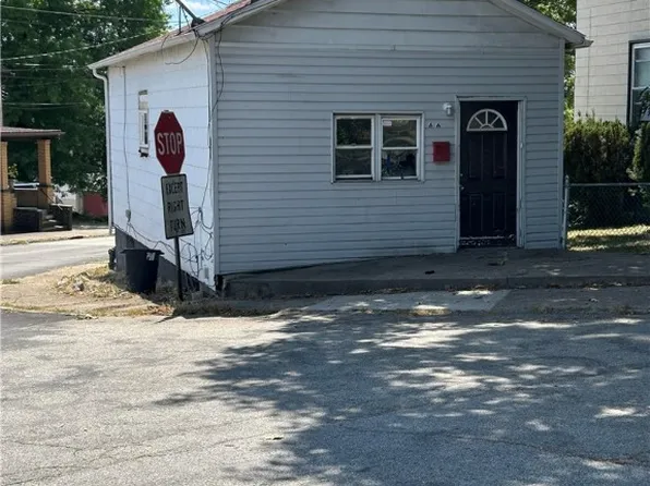 66 Coolspring St, Uniontown, PA 15401