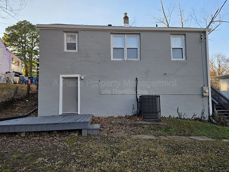 338 La Motte Ln — Photo 12