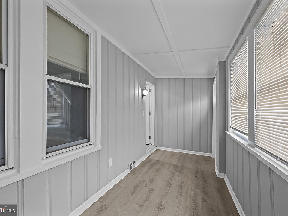 1142 Green St, Marcus Hook, PA 19061 Zillow