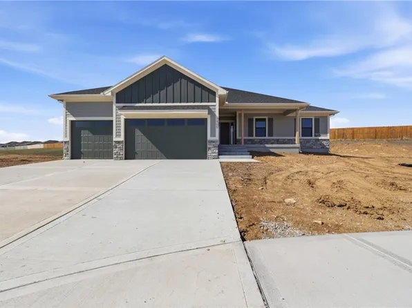 7905 Hoot Owl St, Blue Springs, MO 64014