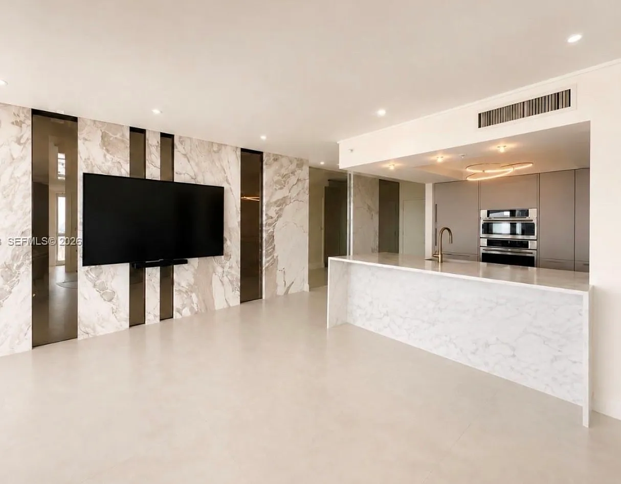 2 bed, 1423 sqft, $6,750 — Photo 3