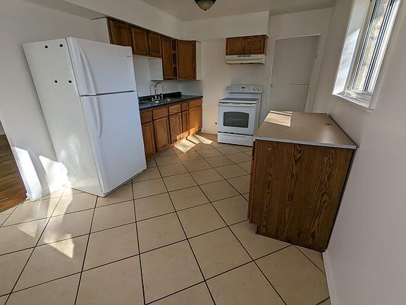 4th image of 5313 Byram Ave