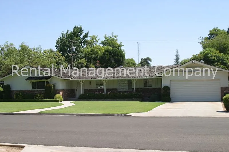 5540 N Nantucket Ave photo 1