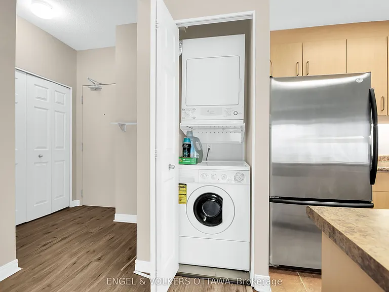 134 York St #607 — Photo 20