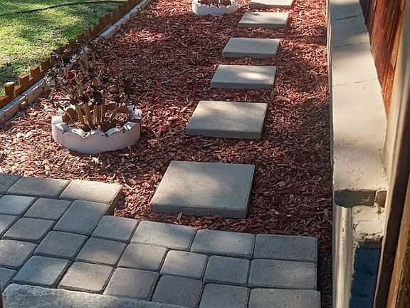 2nd image of 1231 Tucson Ave