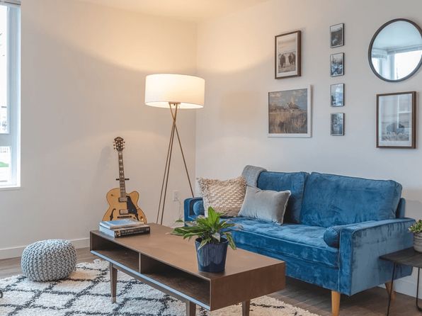 468 SE 202nd Ave #120