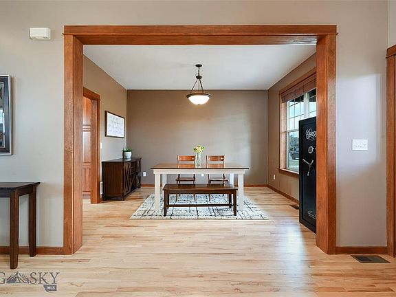 5th image of 89 Annie Glade Dr