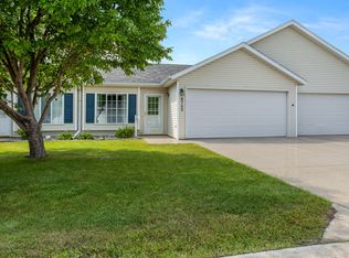 4752 10th Ave S, Fargo, ND 58103