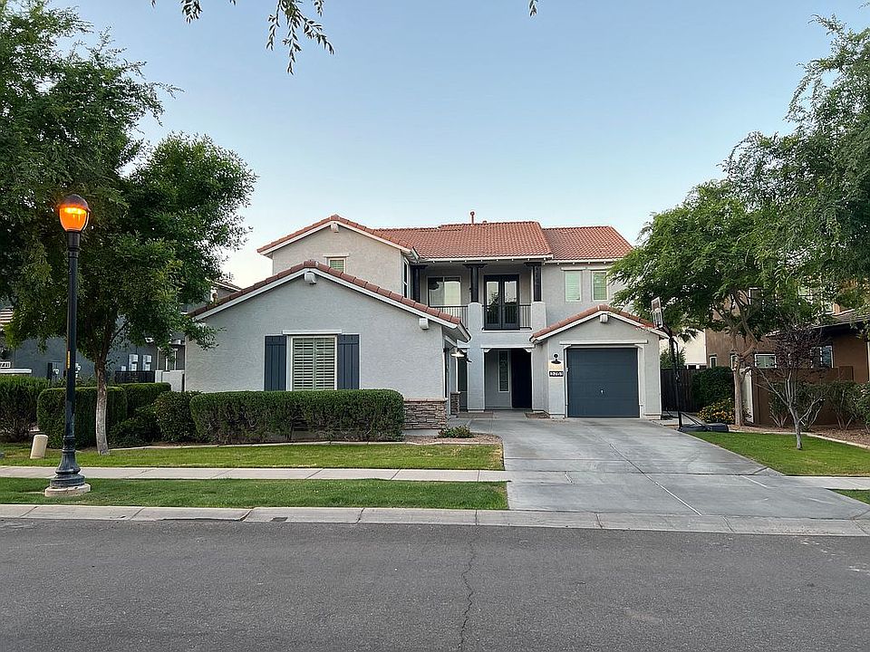 1st image of 3761 E Palo Verde St