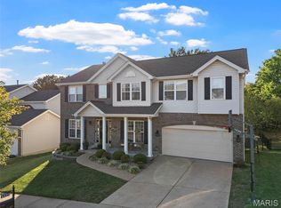 4423 Saddleridge Farm Dr, Saint Louis, MO 63129
