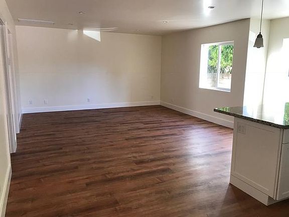 4th image of 1614 Mission St