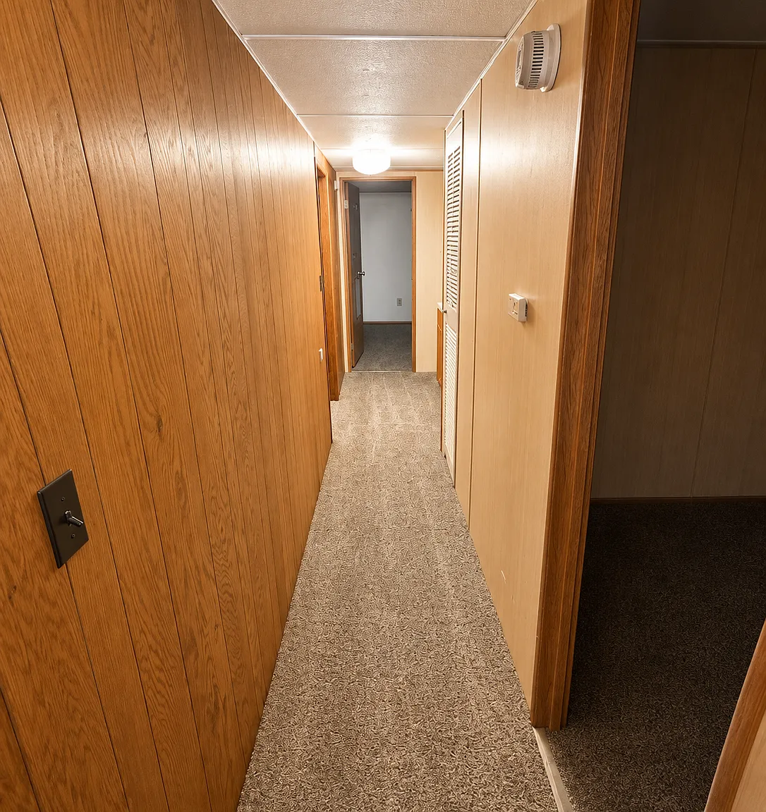 2 bed, $900 — Photo 3