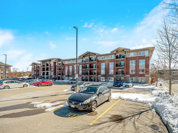 43 Goodwin Dr #307, Guelph, ON N1L 0E8