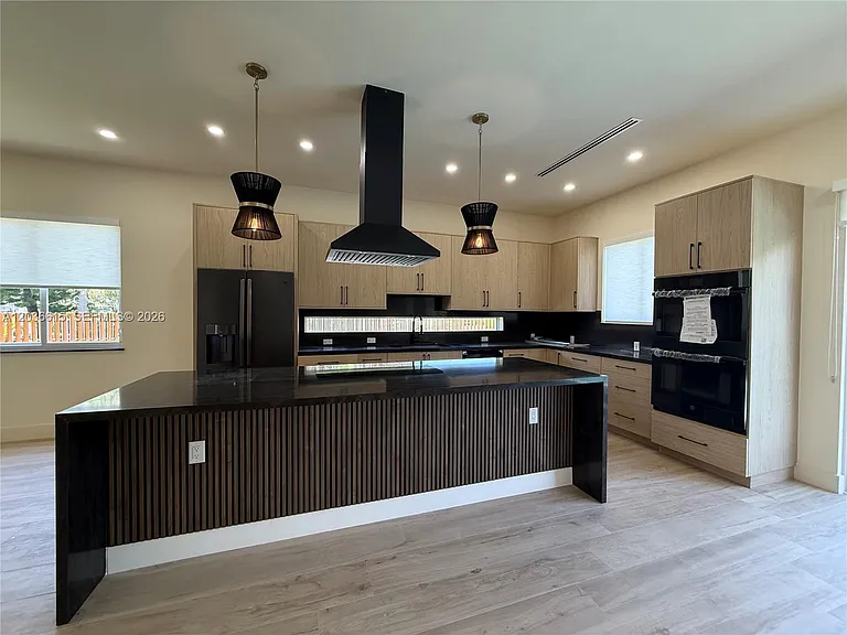 3326 Elizabeth St — Photo 19