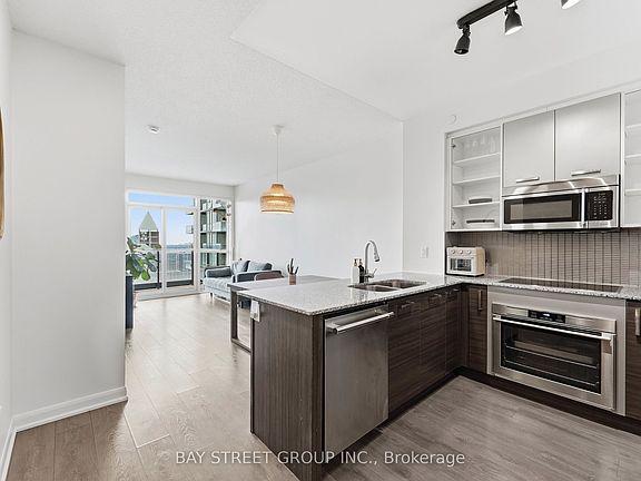 4th image of 5168 Yonge St #3602