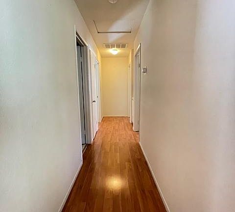 3rd image of 1223 Corte Famosa