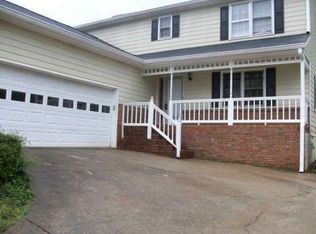 211 Hambridge Ct, Lawrenceville, GA 30043