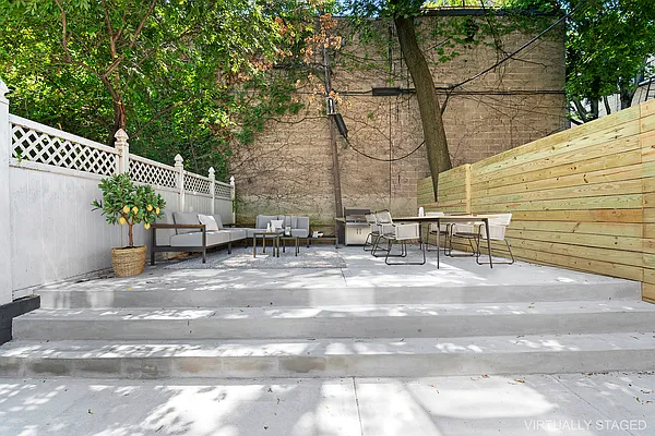 Rented by Compass | media 10