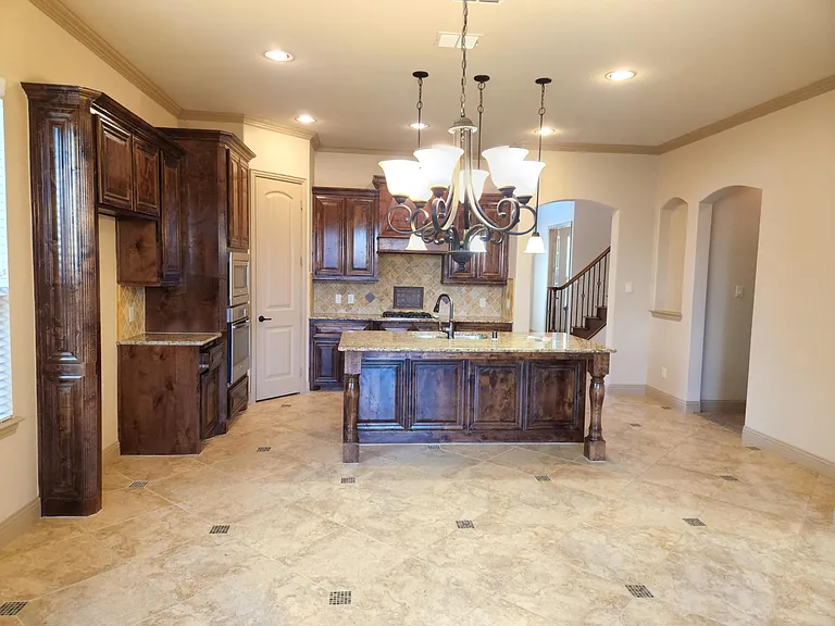 1016 Taylor Dr — Photo 11