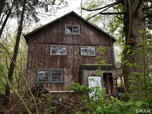 2nd image of 277 Peter Road