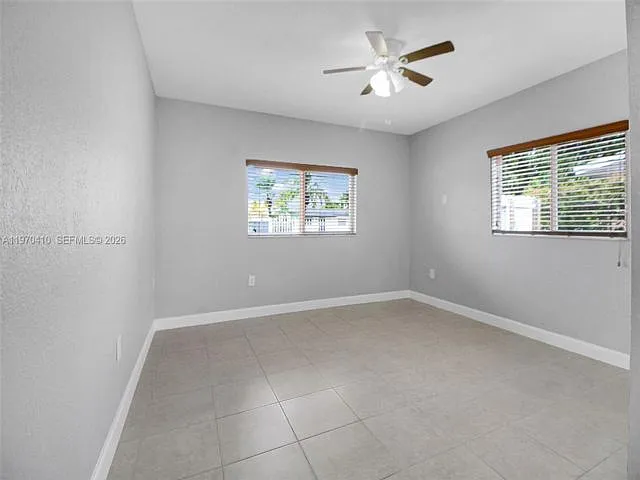 11740 SW 182nd Ter — Photo 9