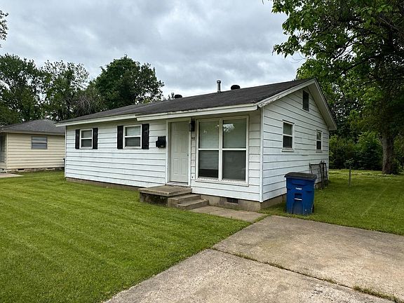 2nd image of 512 Ellen Dr