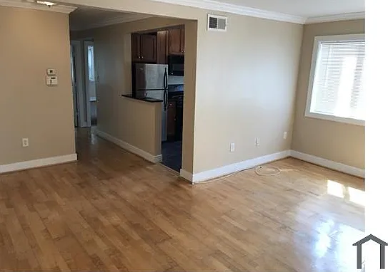 2420 15th Pl SE #101 — Photo 8