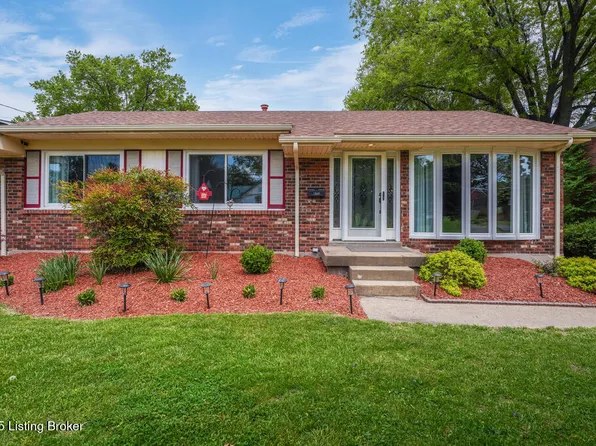 1569 Sadie Ln, Louisville, KY 40216