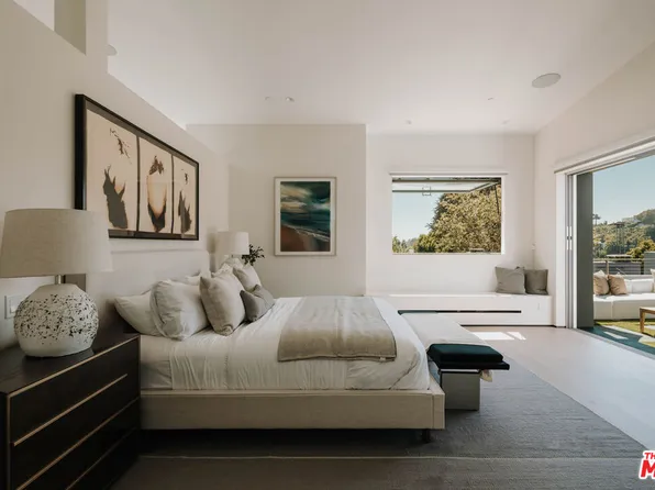 592 Entrada Dr, Santa Monica, CA 90402