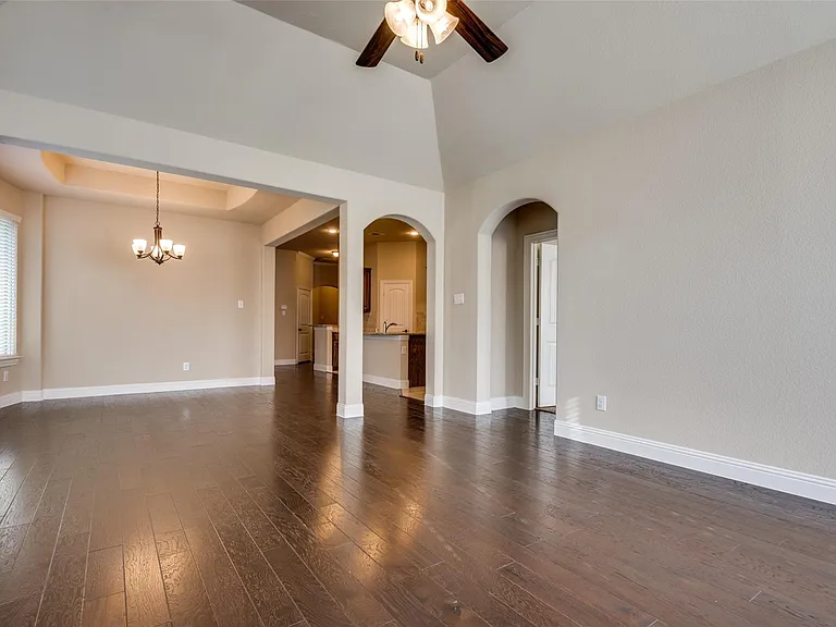 309 Harcourt Ave — Photo 14