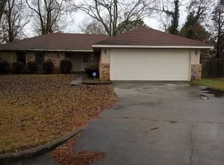 302 Casa Grande Dr, Clinton, MS 39056